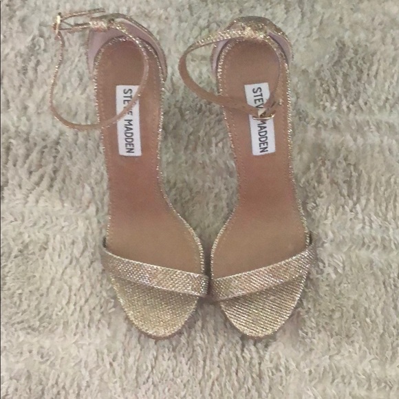 Gently used party shoes - Picture 1 of 4
